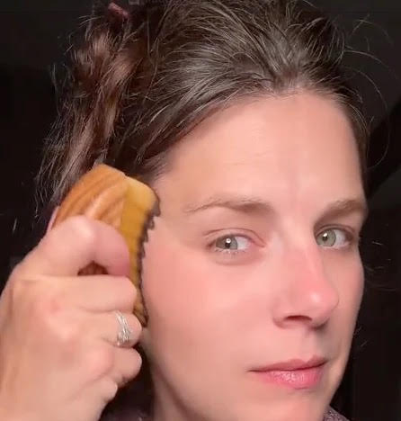 <em><strong>Melisa I.</strong></em>